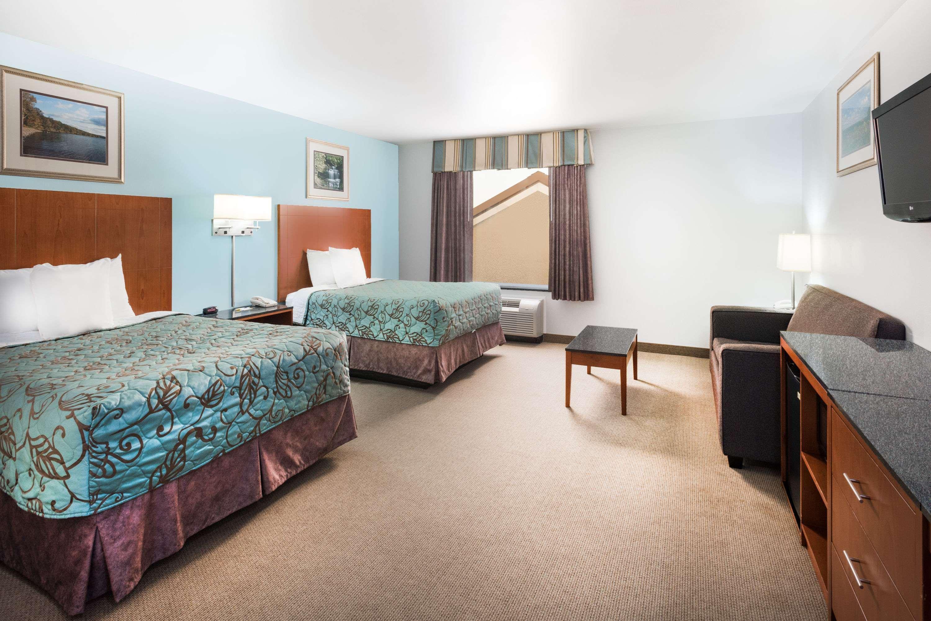 Days Inn By Wyndham Watertown Fort Drum Evans Mills Exterior photo